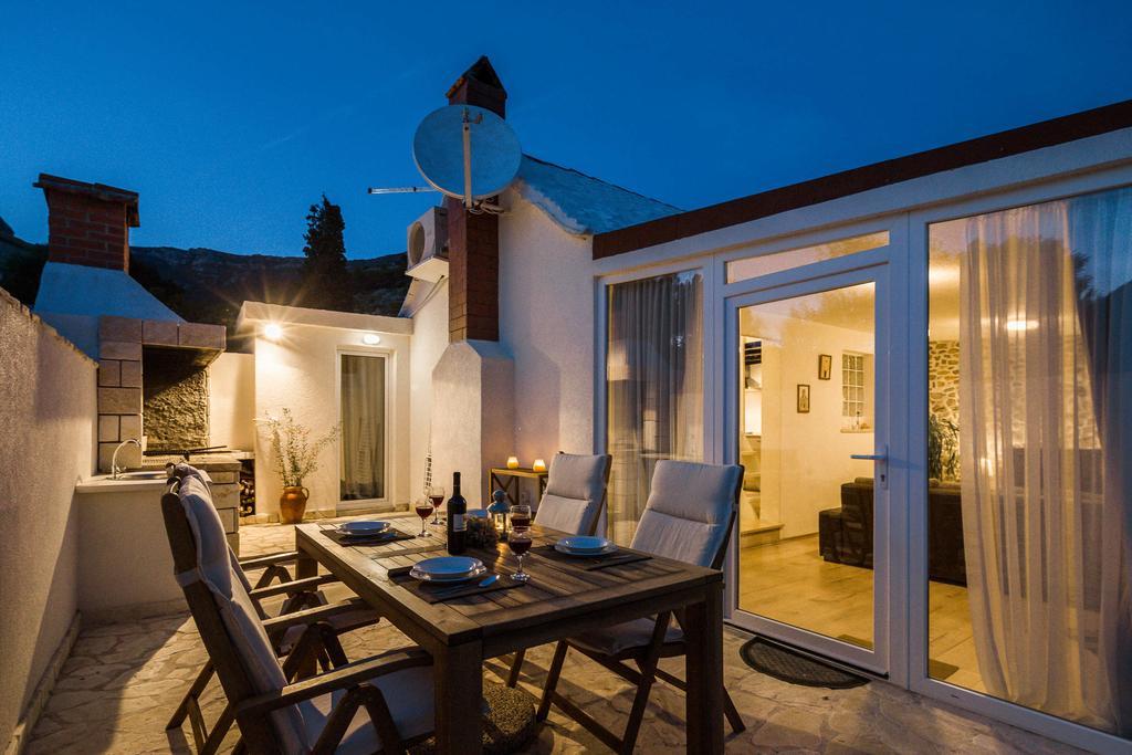 Holiday Home Zlatni San - Private Heated Pool Bol Værelse billede