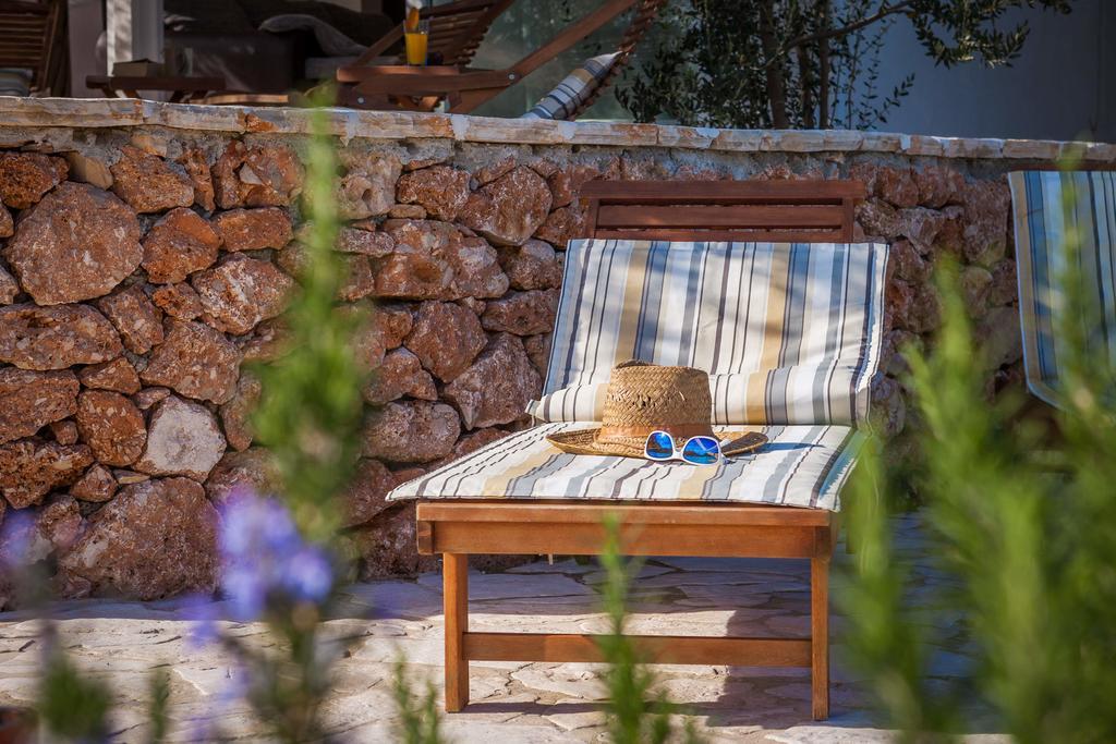 Holiday Home Zlatni San - Private Heated Pool Bol Værelse billede