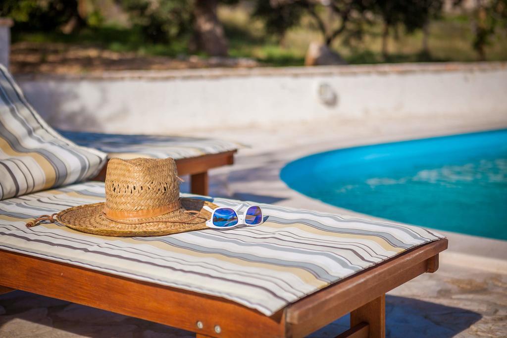 Holiday Home Zlatni San - Private Heated Pool Bol Værelse billede