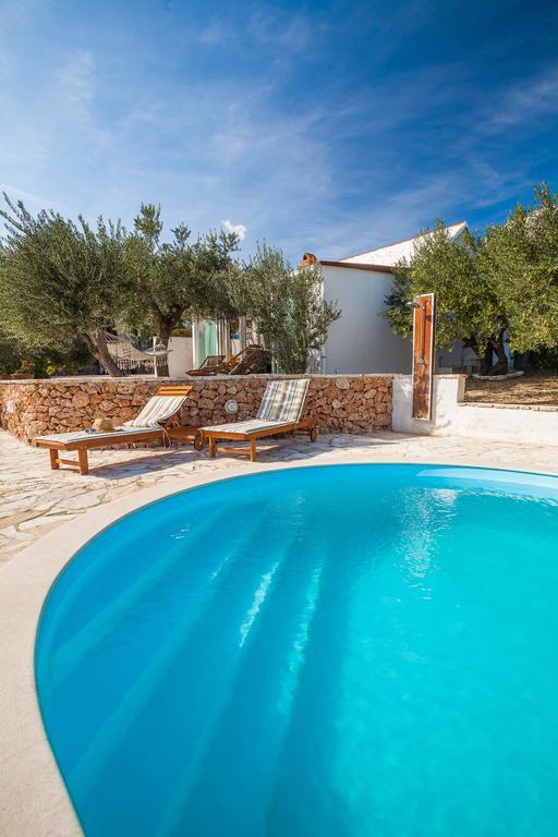 Holiday Home Zlatni San - Private Heated Pool Bol Værelse billede